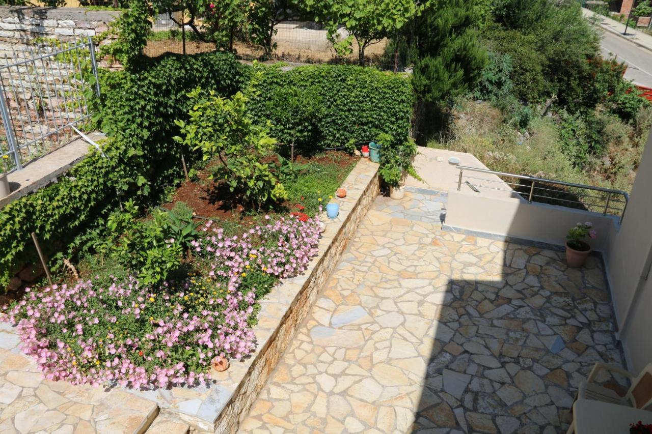 Isabela Apartments Sarandë Esterno foto