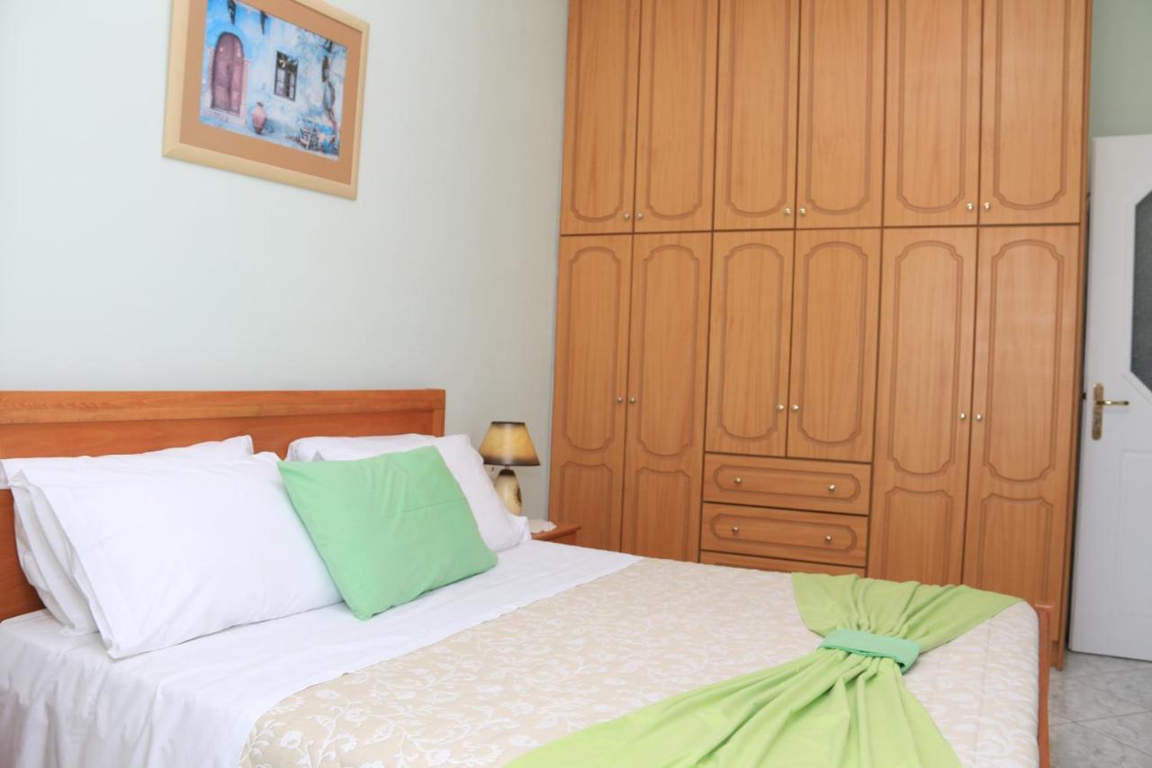 Isabela Apartments Sarandë Esterno foto