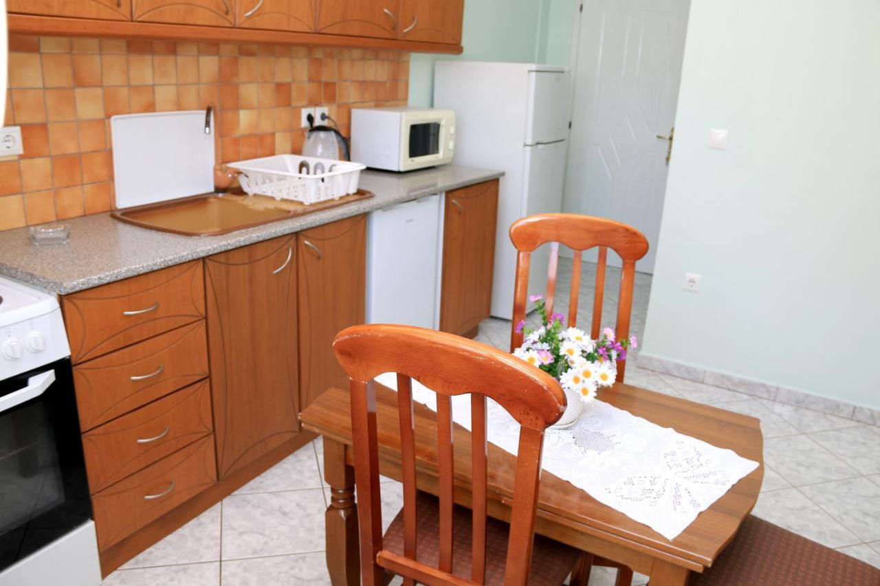 Isabela Apartments Sarandë Esterno foto
