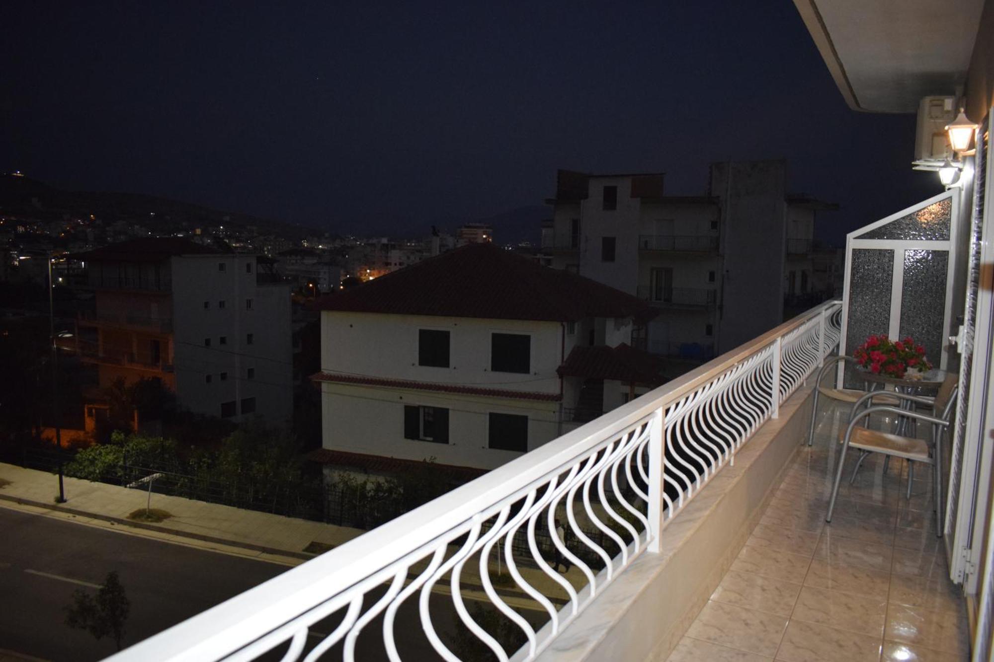 Isabela Apartments Sarandë Esterno foto