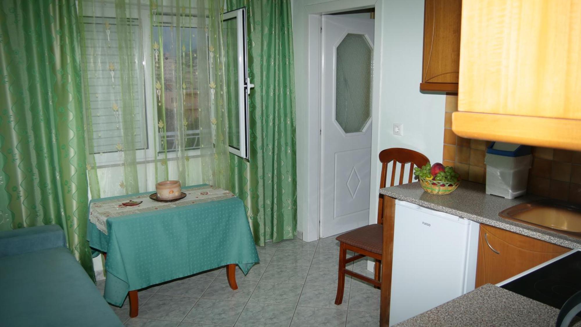 Isabela Apartments Sarandë Esterno foto
